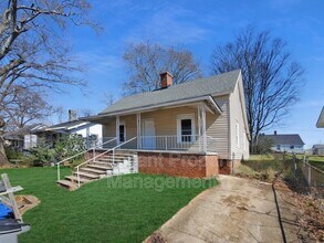 8 Pettee St in Greenville, SC - Building Photo - Building Photo