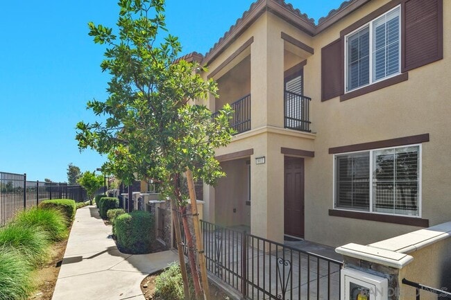 8011 City View Pl in Rancho Cucamonga, CA - Building Photo - Building Photo