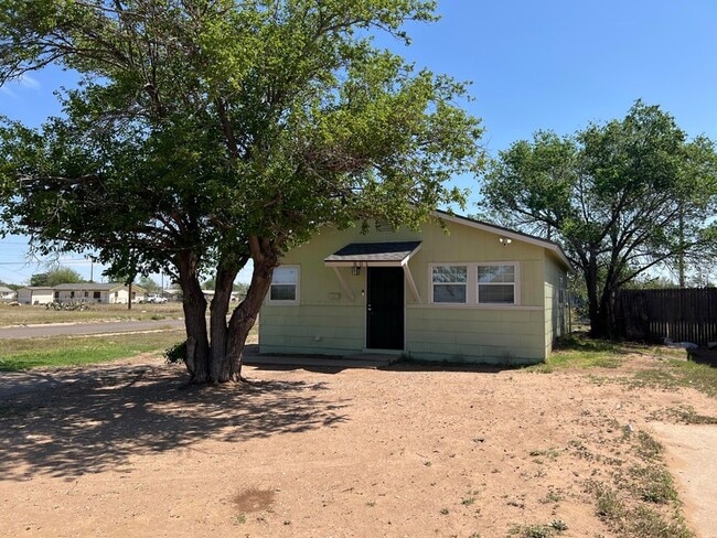 property at 801 Vanda Ave