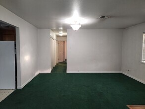 1218 47th Ave in Sweet Home, OR - Building Photo - Building Photo