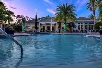 Citrus Village in Tampa, FL - Foto de edificio - Building Photo