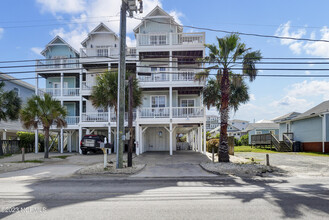 1214 Canal Dr in Carolina Beach, NC - Building Photo - Building Photo