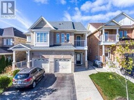 76 Seahorse Ave in Brampton, ON - Building Photo