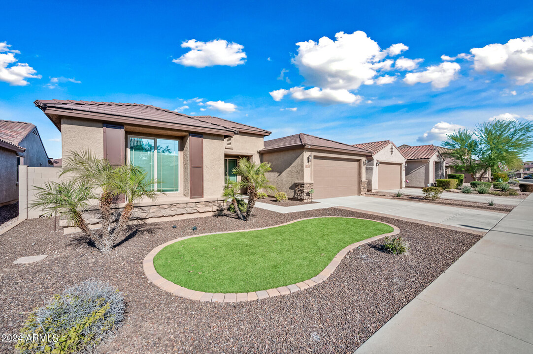 10764 W Prickly Pear Trail in Peoria, AZ - Building Photo