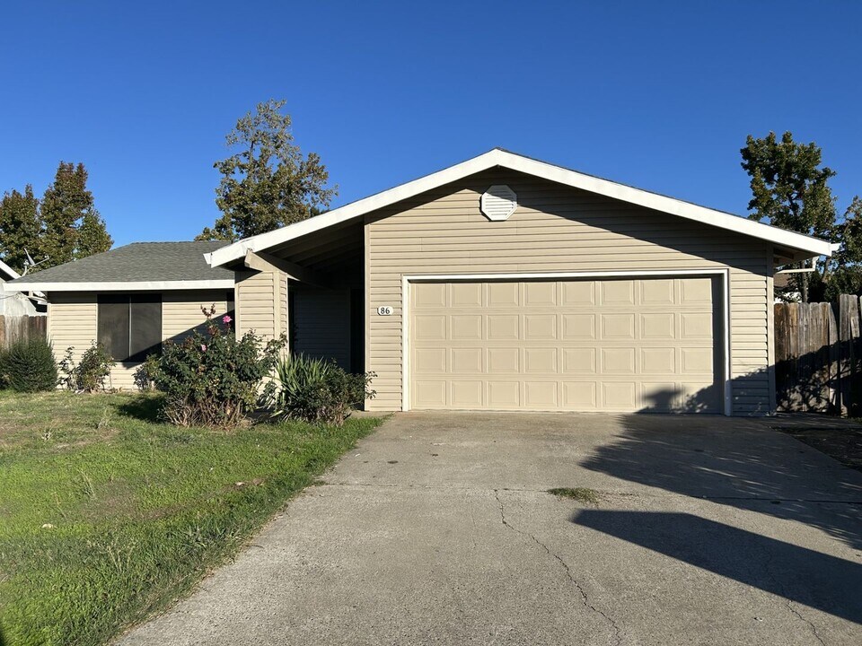 86 Audia Cir in Sacramento, CA - Building Photo
