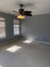 4700 Porchaven Ln in Apex, NC - Foto de edificio - Building Photo