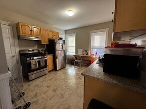 10 Cambridge Ter, Unit 1 in Cambridge, MA - Building Photo - Building Photo