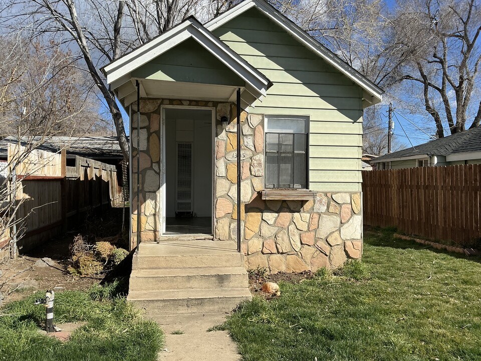 1305 3rd St in Susanville, CA - Building Photo