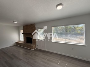 10310 Little Sugar Creek in Converse, TX - Building Photo - Building Photo