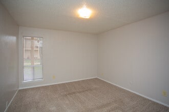 Delujo El Morocco in Irving, TX - Building Photo - Interior Photo