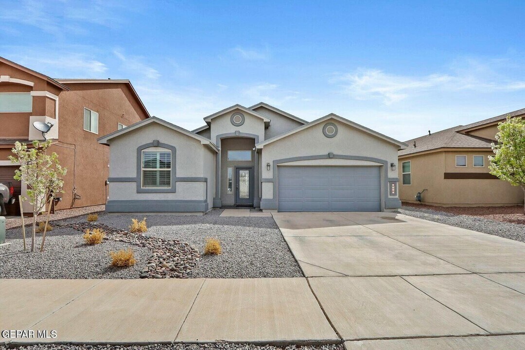 4720 Marisabel Azcarate St in El Paso, TX - Building Photo