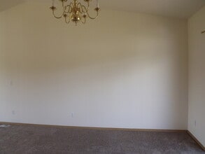 25503 30th Ave E in Spanaway, WA - Building Photo - Building Photo