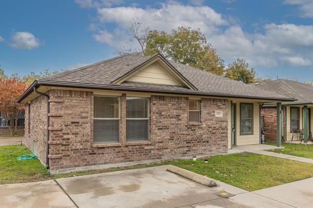 133 Stewart Bend Ct in Azle, TX - Building Photo - Building Photo