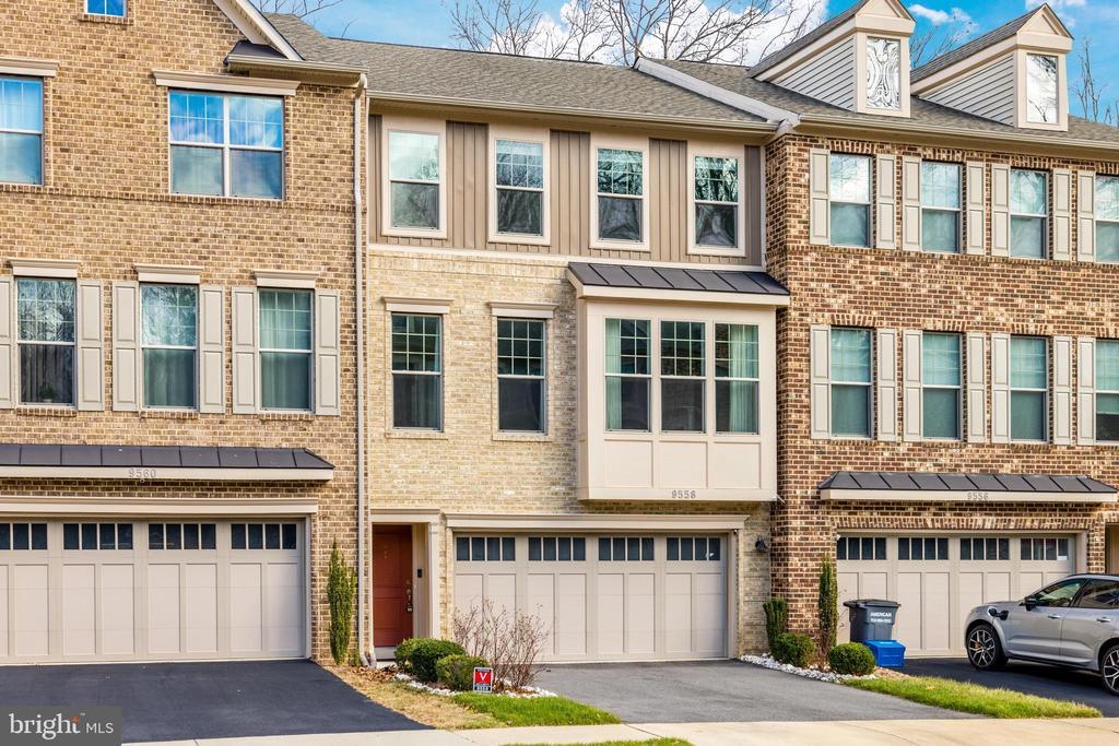 9558 Katelyn Zinn Pl in Burke, VA - Building Photo