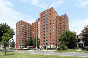 River Plaza Apartments