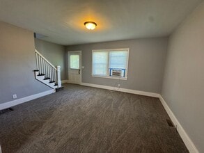 412 15th Ave in Moline, IL - Building Photo - Building Photo