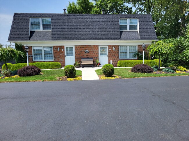 318 Vernedale Dr in Mount Vernon, OH - Building Photo - Building Photo