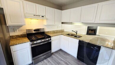 1695 Barrington Overlook in Marietta, GA - Building Photo - Building Photo