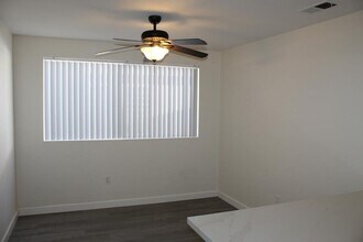 532 Vine St in Oceanside, CA - Building Photo - Building Photo