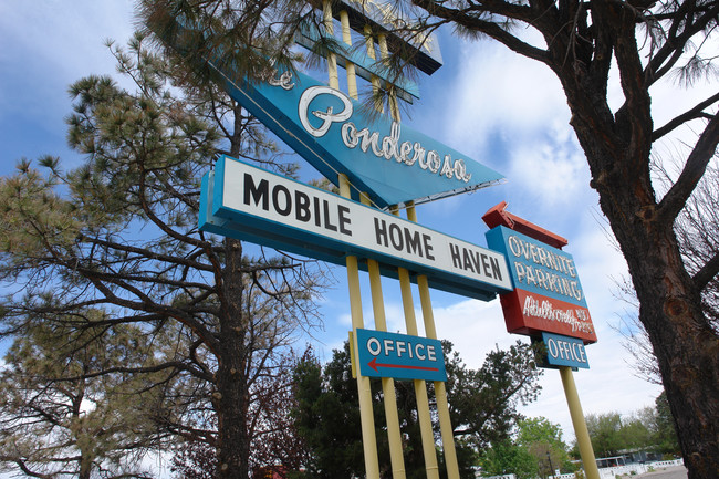 10600-10610 Central Ave SE in Albuquerque, NM - Foto de edificio - Building Photo