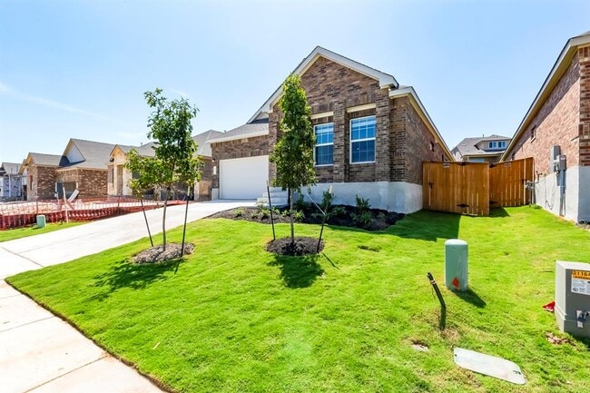 165 Cibolo Crk Lp in Bastrop, TX - Building Photo - Building Photo