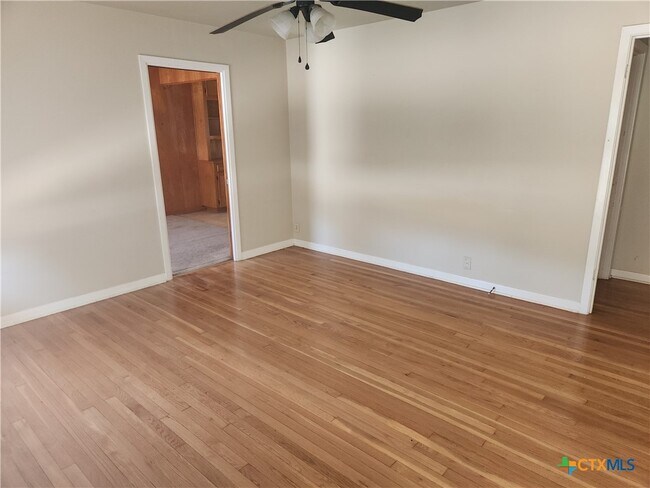 310 W Walker Ave in Temple, TX - Building Photo - Building Photo