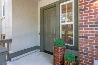 30 Royal Oak Ct in Mountain View, CA - Building Photo - Building Photo