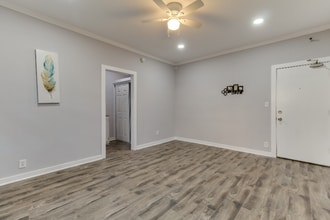 730 S Catalina St, Unit 1 in Los Angeles, CA - Foto de edificio - Building Photo