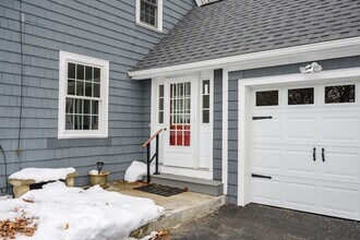 25 Bayberry Ln in Cohasset, MA - Building Photo - Building Photo