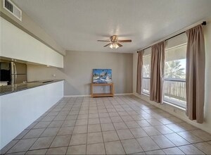 14801 Compass St, Unit #19 Compass in Corpus Christi, TX - Foto de edificio - Building Photo