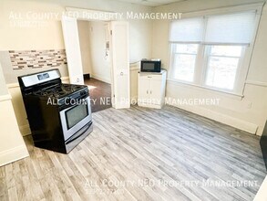 12321 Imperial Ave in Cleveland, OH - Building Photo - Building Photo