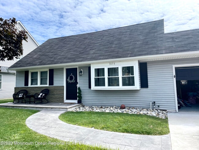 1414 Treeneedle Rd in Point Pleasant, NJ - Building Photo - Building Photo