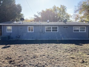 901 Whittier Ave in Modesto, CA - Building Photo - Building Photo