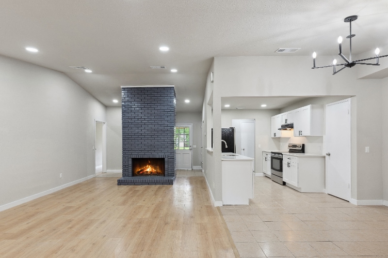 2104 Richland Dr in Garland, TX - Building Photo