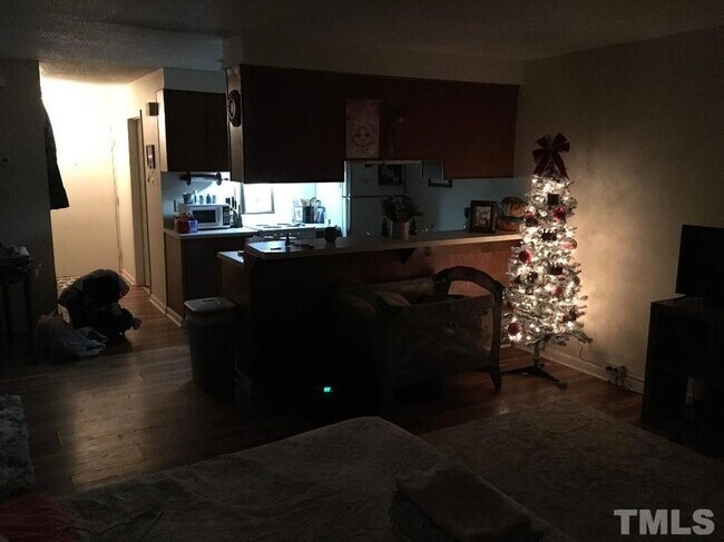 3009 Huntleigh Dr in Raleigh, NC - Building Photo - Building Photo