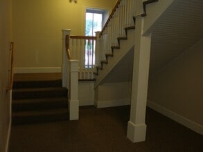 25 Main St in Ayer, MA - Foto de edificio - Building Photo