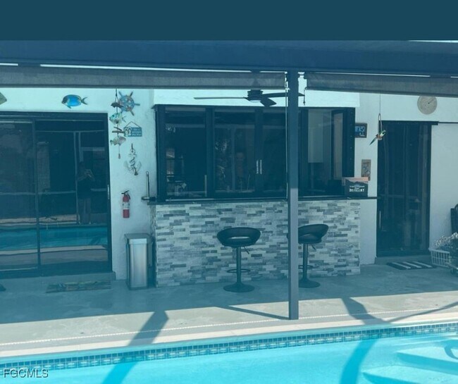 3410 SE 11th Pl in Cape Coral, FL - Building Photo - Building Photo