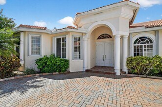 11582 Windsor Bay Pl in Wellington, FL - Foto de edificio - Building Photo