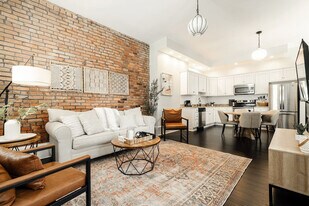 1354 Broadway in Cincinnati, OH - Building Photo