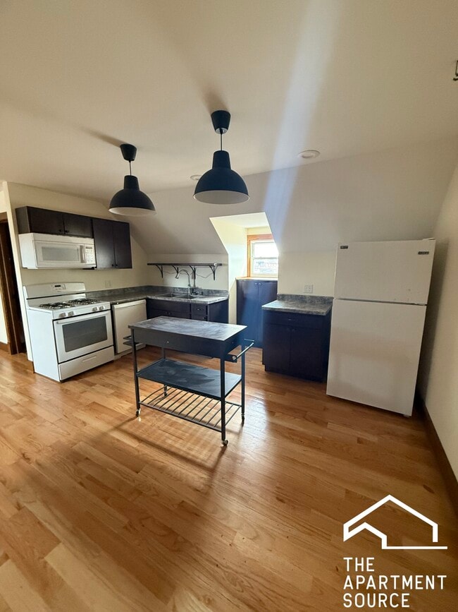 property at 1854 W 21st Pl