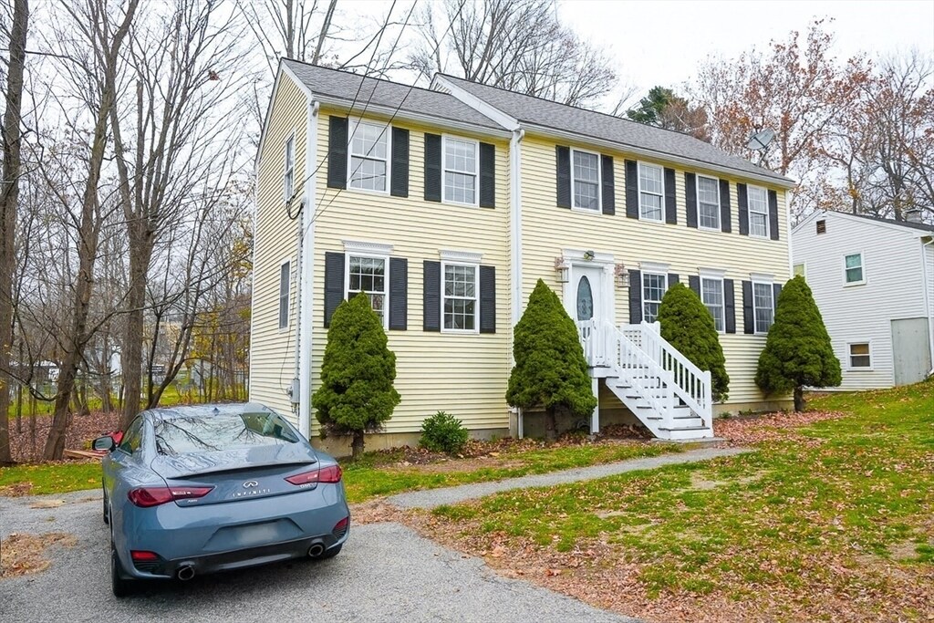 14 Eastern Ave in Haverhill, MA - Building Photo