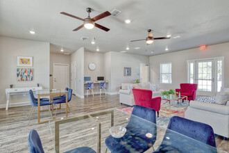 Gatesville Trails 55+ Living in Gatesville, TX - Building Photo - Interior Photo