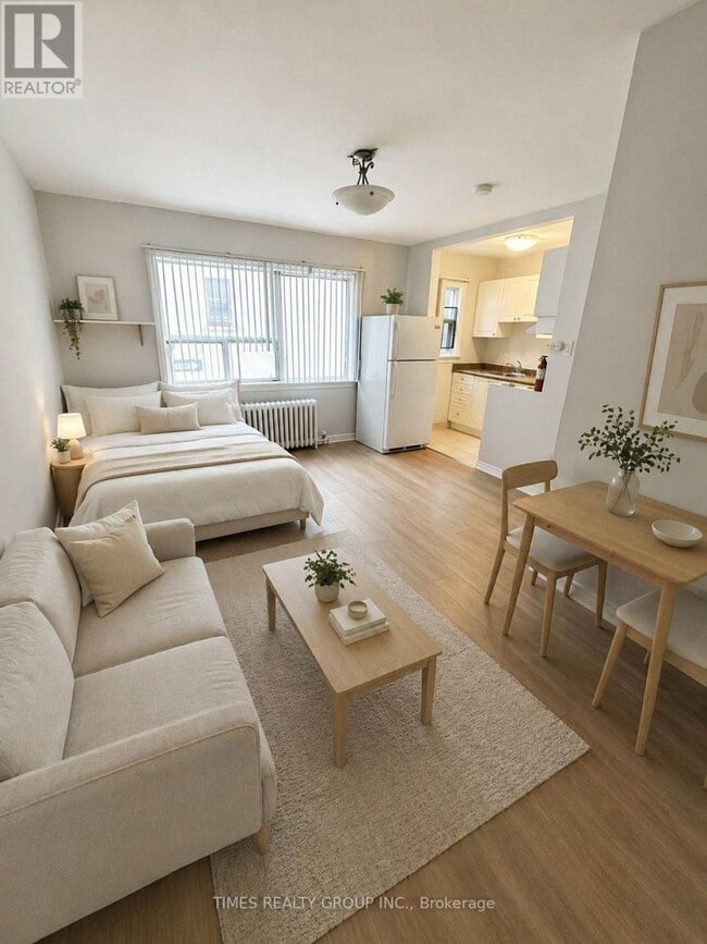 property at 1566 Avenue Rd