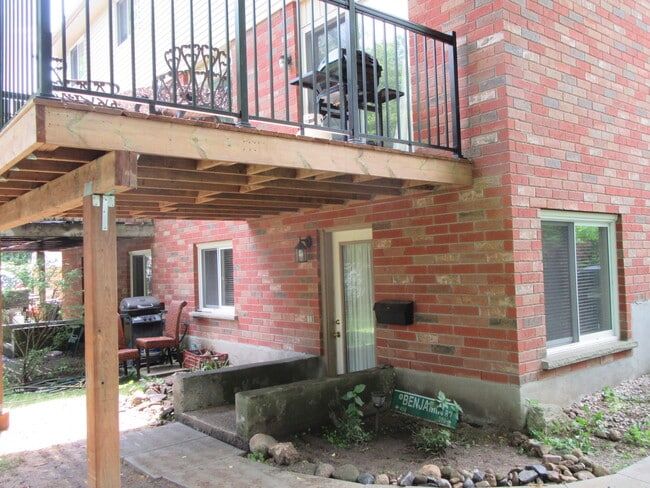 132 Waterloo Av in Guelph, ON - Building Photo - Building Photo