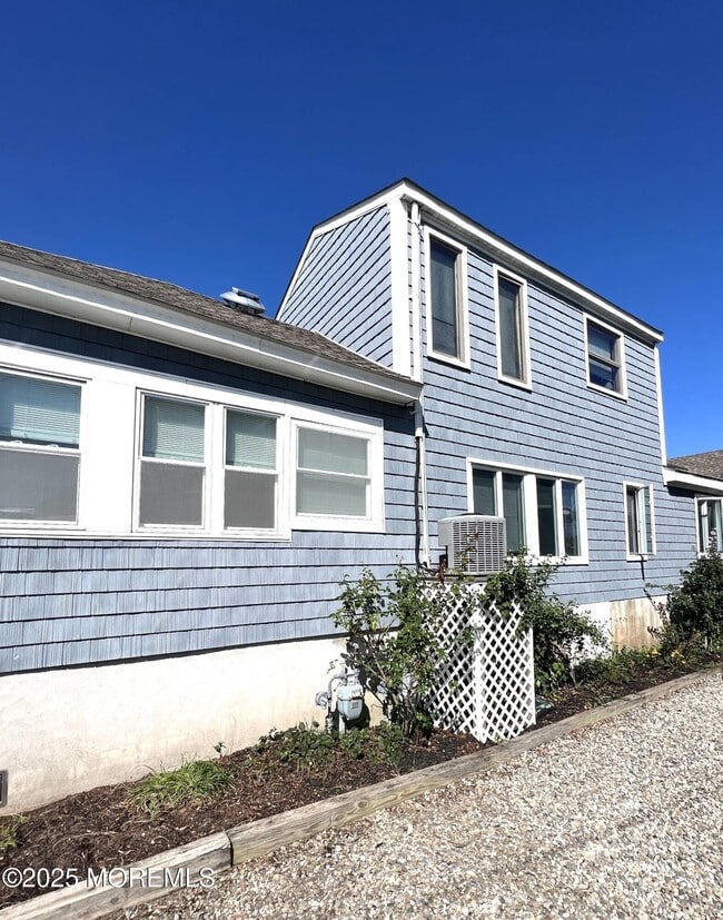 68 Decatur Ave in Seaside Park, NJ - Building Photo - Building Photo