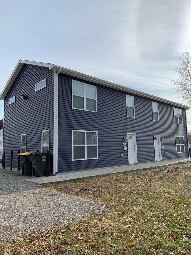 1415 Sinclair St Rentals in Fort Wayne, IN