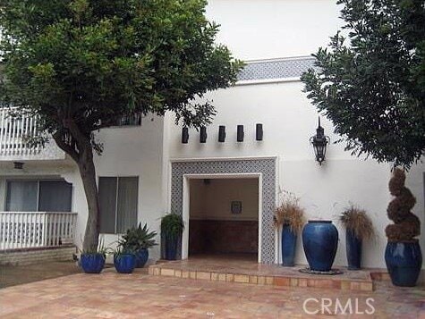 3111 4th St, Unit 218 in Santa Monica, CA - Building Photo - Building Photo