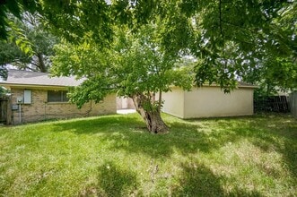 13626 Woodchester Dr in Sugar Land, TX - Building Photo - Building Photo