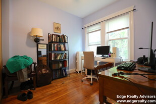 39 Bothwell Rd, Unit 1 in Boston, MA - Building Photo - Building Photo