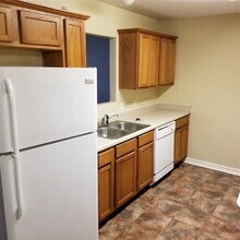 327 Graystone Cir in Centerton, AR - Foto de edificio - Building Photo